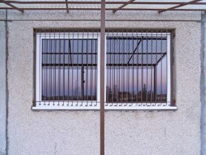 Hő- és fényvédő épületüveg fólia ablaküvegen